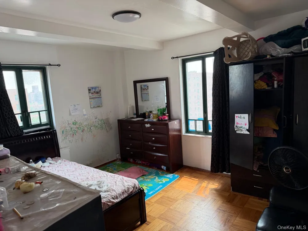 1605 Metropolitan Avenue #12C Bronx, NY 10462