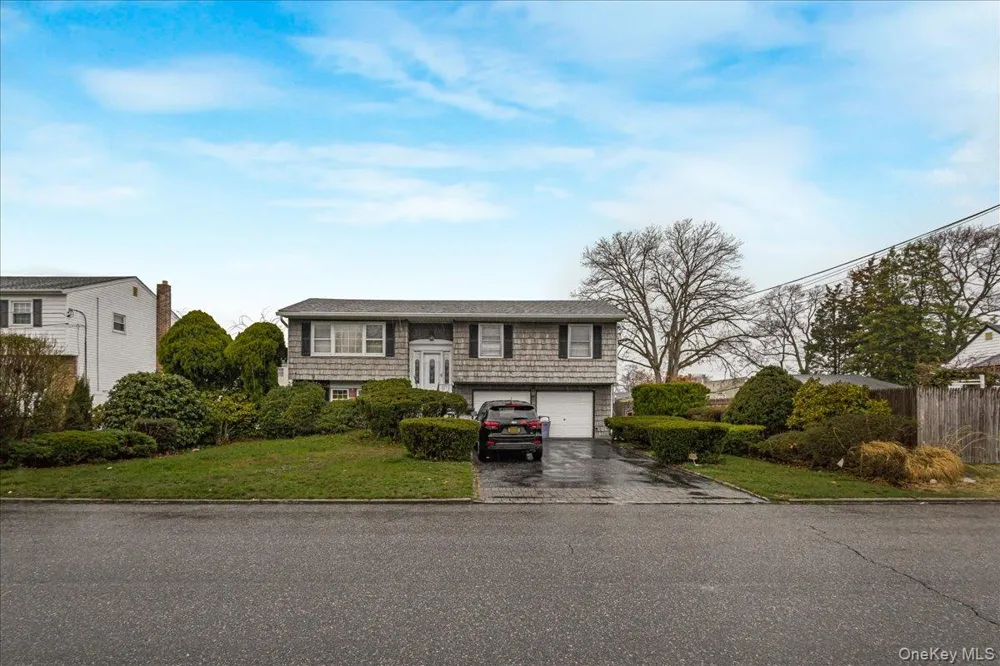 286 W 13th Street Deer Park, NY 11729