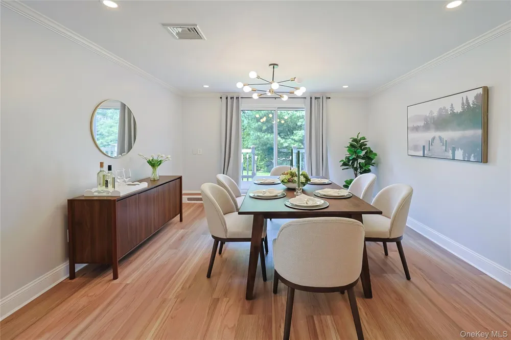 119 Harrow Lane Manhasset, NY 11030