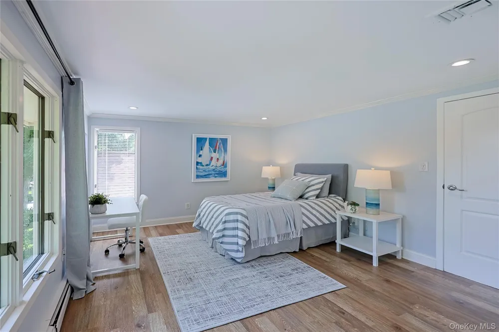 119 Harrow Lane Manhasset, NY 11030