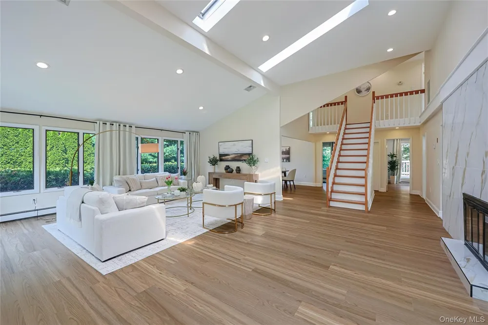 119 Harrow Lane Manhasset, NY 11030