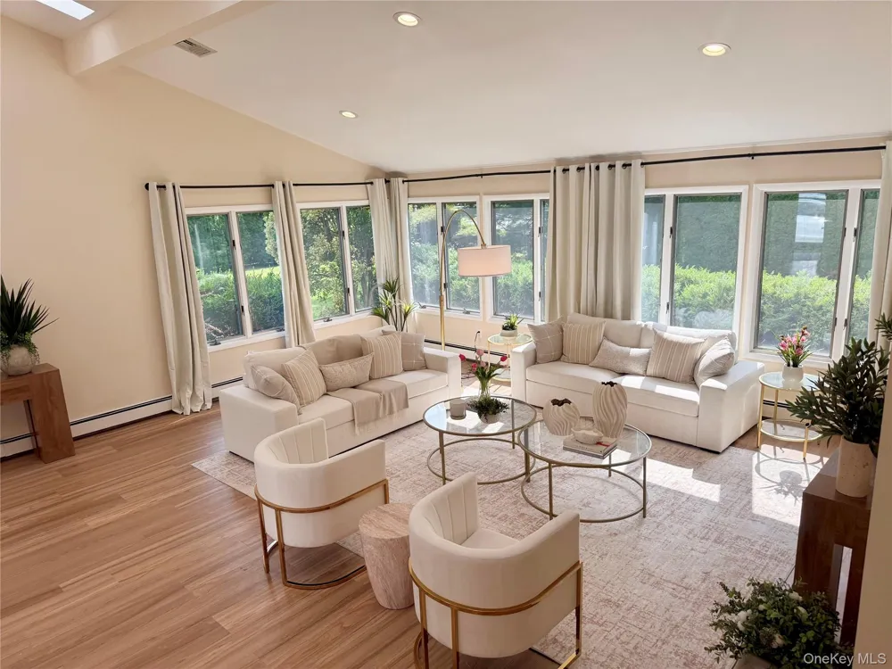 119 Harrow Lane Manhasset, NY 11030