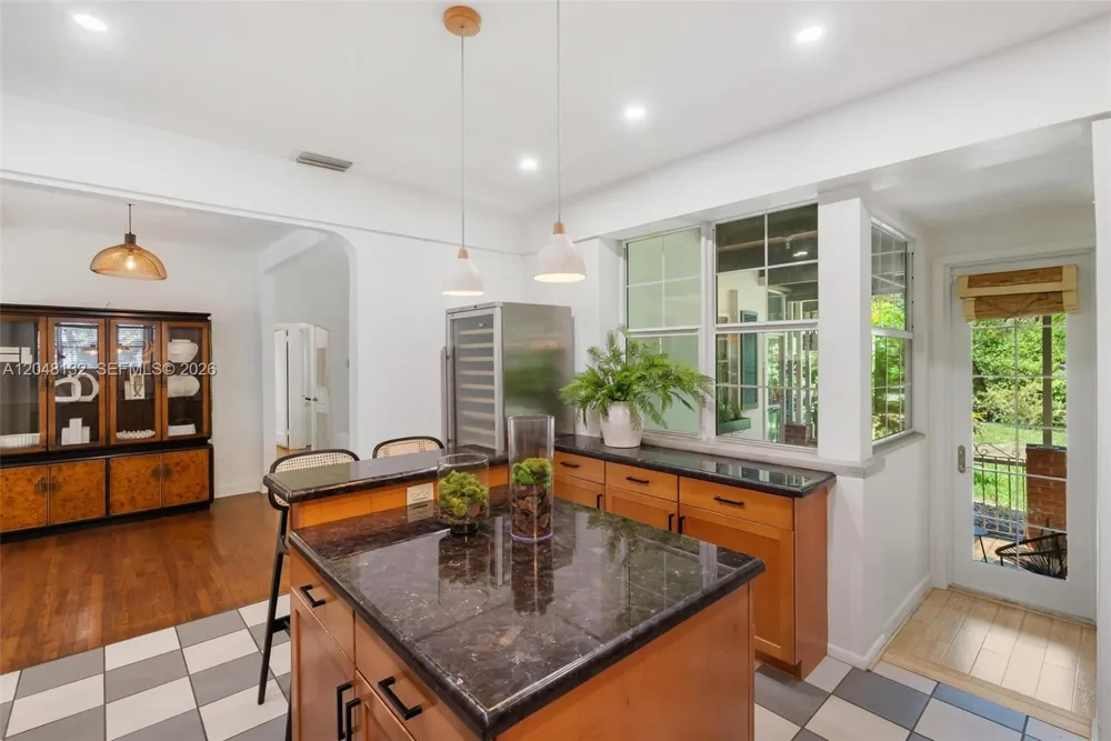 12045 Griffing Blvd Biscayne Park, FL 33161