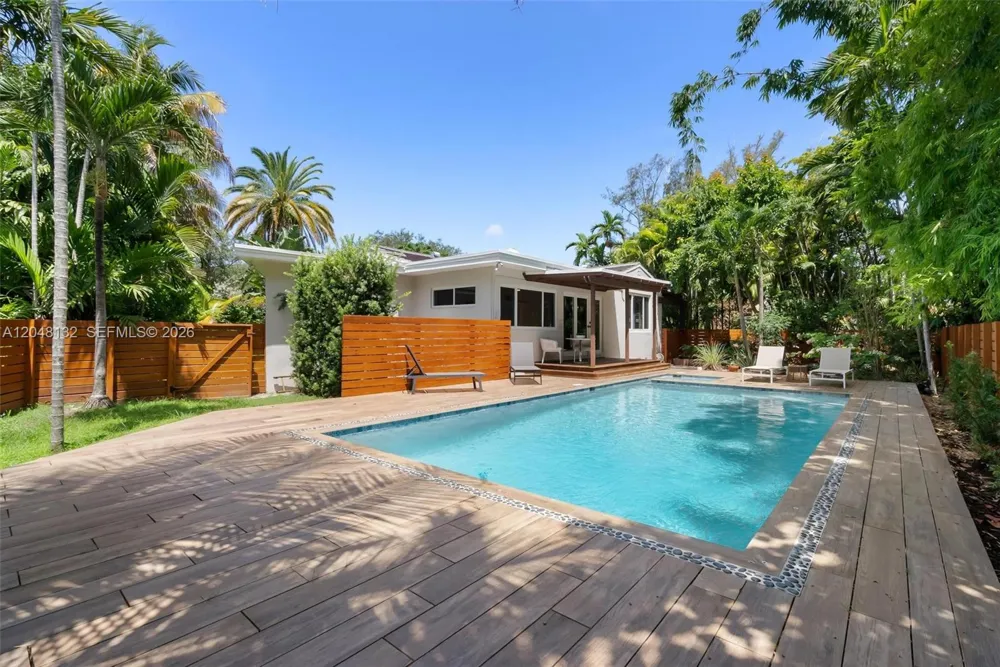 12045 Griffing Blvd Biscayne Park, FL 33161