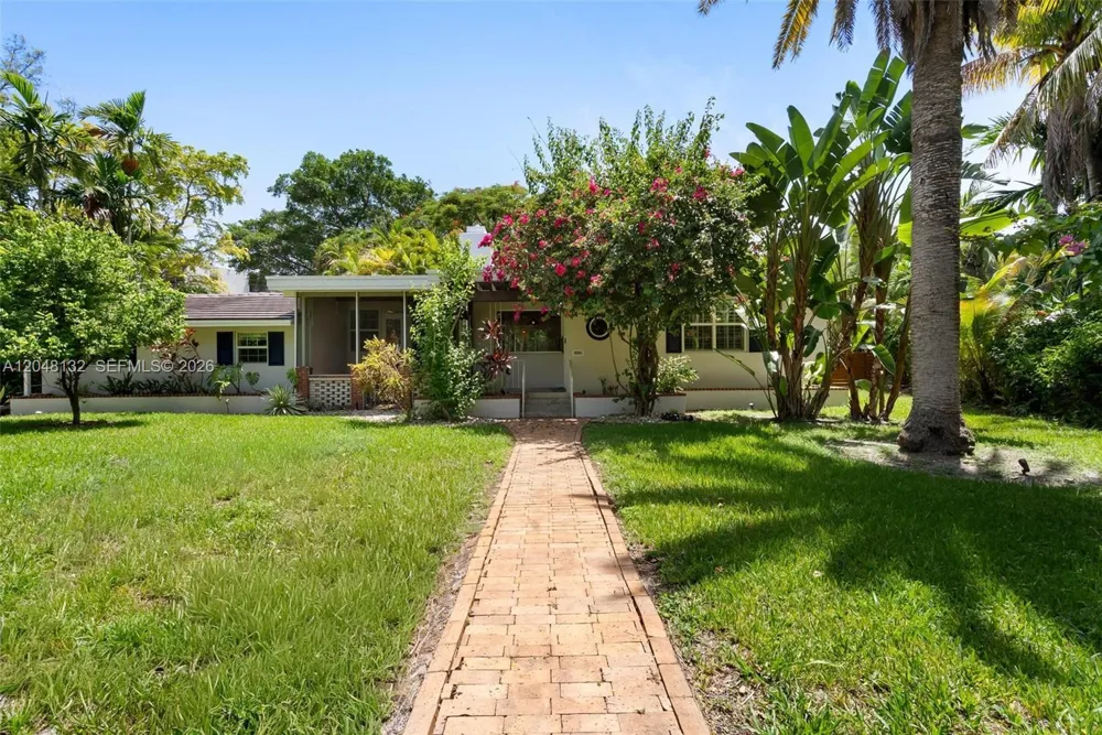 12045 Griffing Blvd Biscayne Park, FL 33161