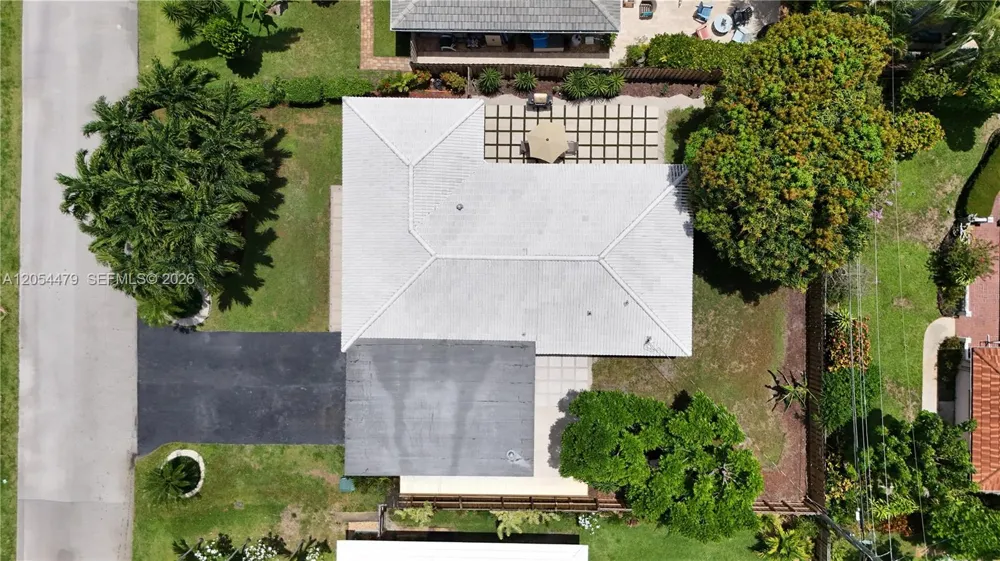 1892 NE 33rd St Oakland Park, FL 33306