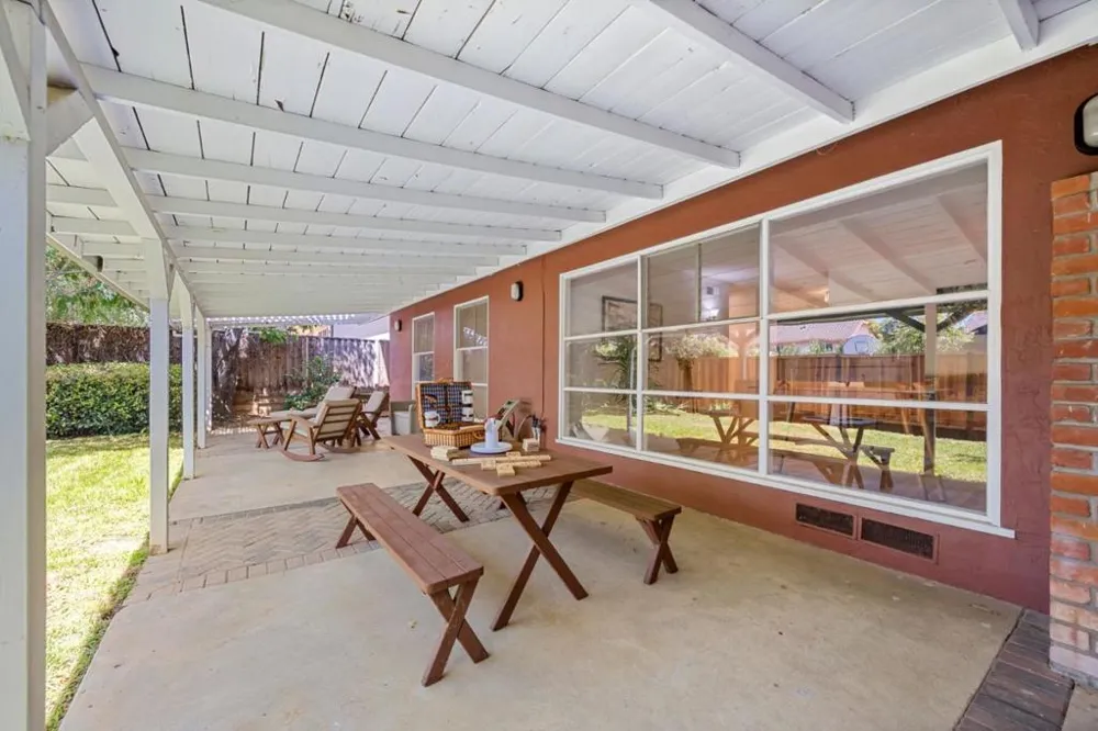 7864 Belknap Drive Cupertino, CA 95014