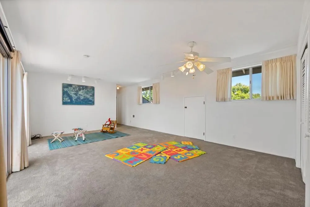 7864 Belknap Drive Cupertino, CA 95014