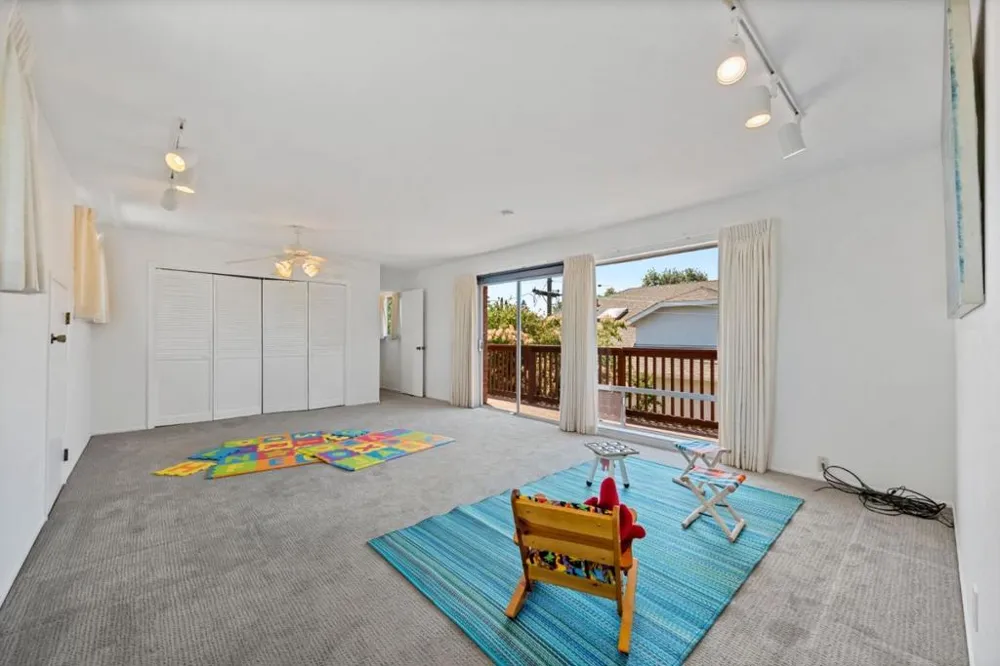 7864 Belknap Drive Cupertino, CA 95014