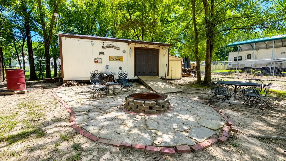 468 Choctaw Drive Quitman, TX 75783