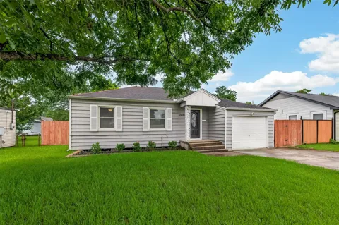 10914 La Crosse Street