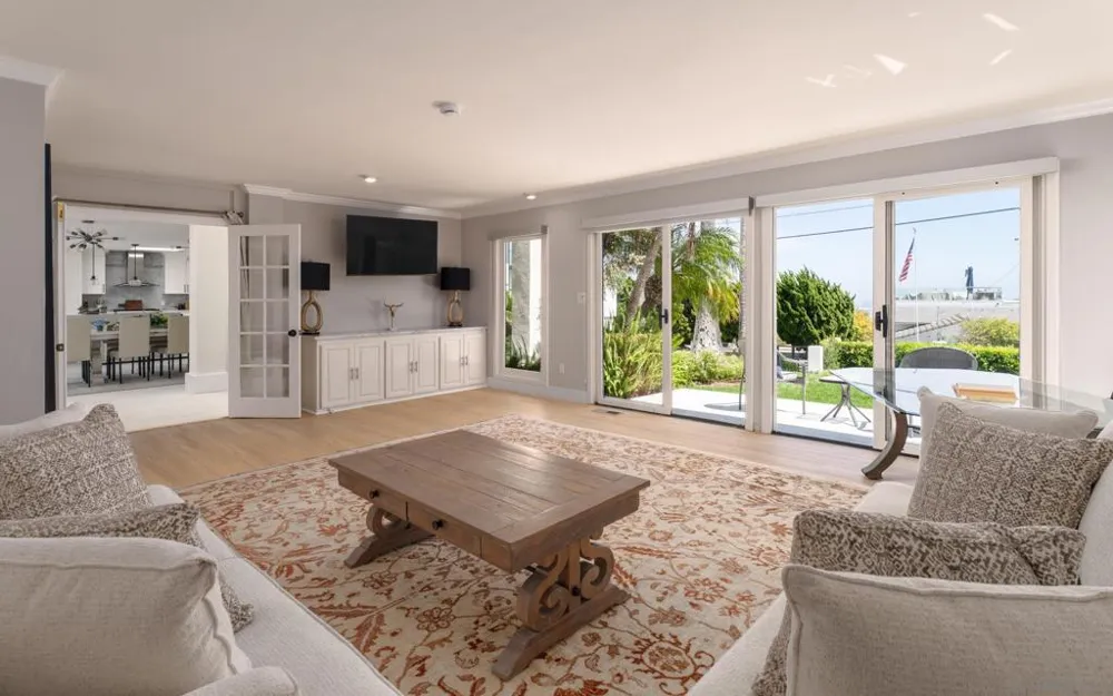 5918 Germaine Ln La Jolla, CA 92037