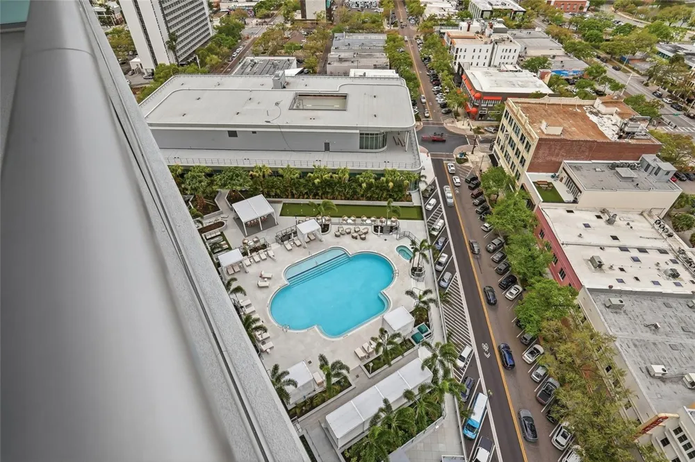 400 CENTRAL AVENUE #2008 St Petersburg, FL 33701