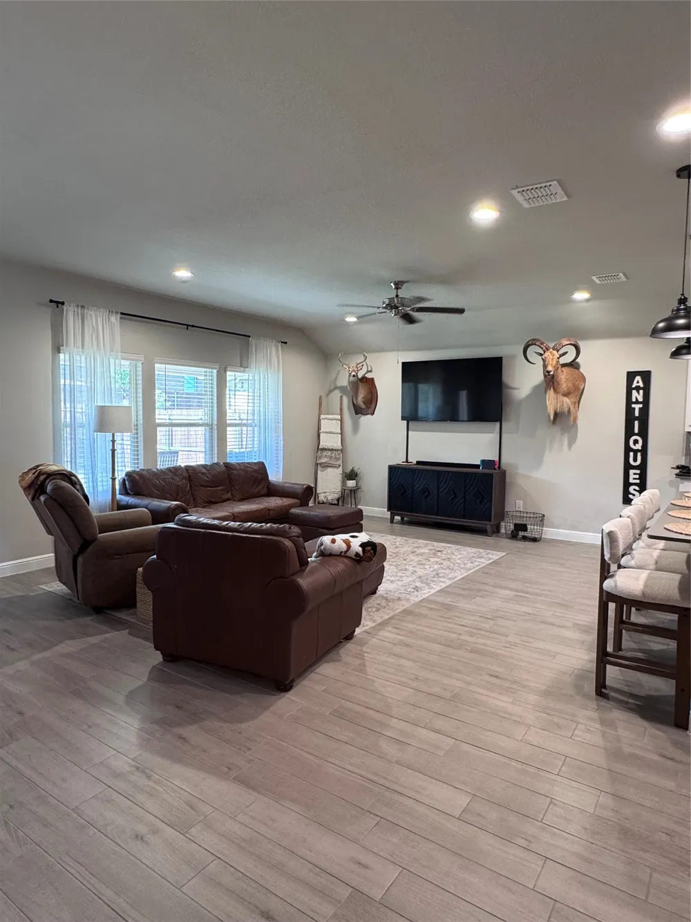 1908 Cookes Lane Cleburne, TX 76033