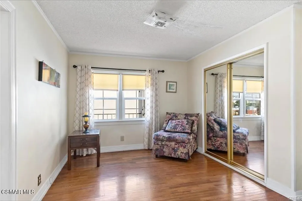 2706 W Avenue 30 Los Angeles, CA 90065
