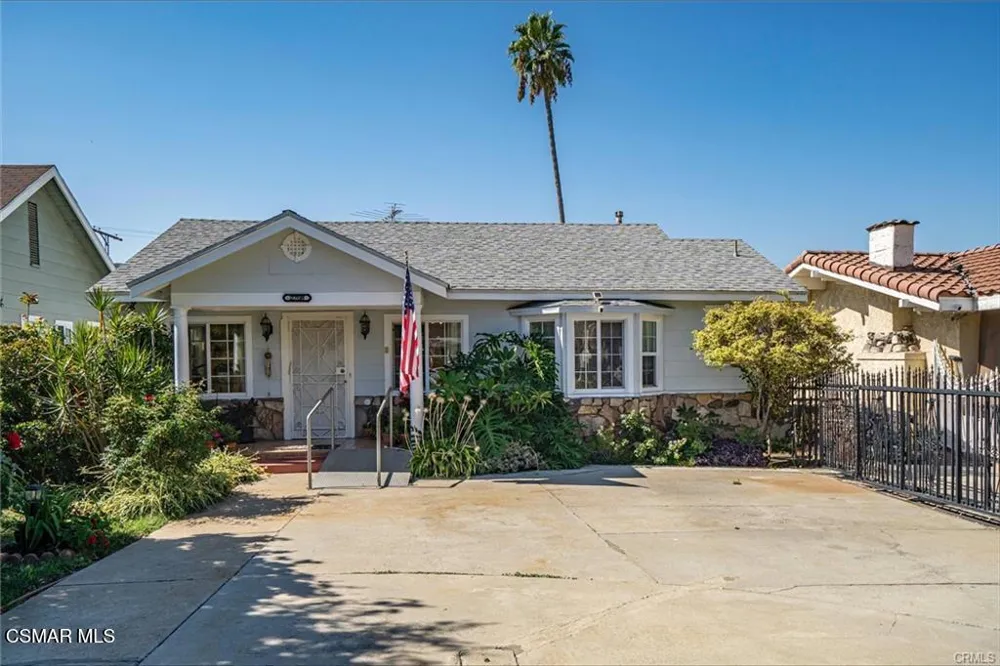 2706 W Avenue 30 Los Angeles, CA 90065