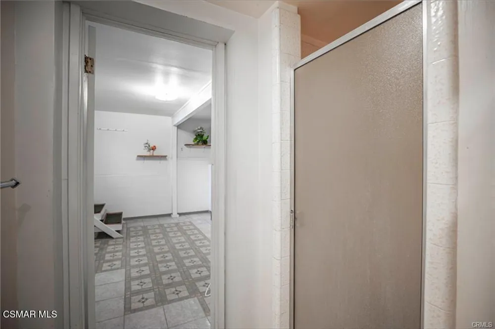 2706 W Avenue 30 Los Angeles, CA 90065