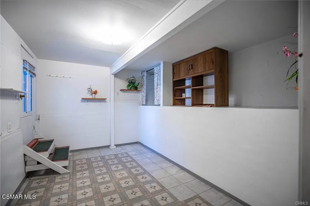 2706 W Avenue 30 Los Angeles, CA 90065