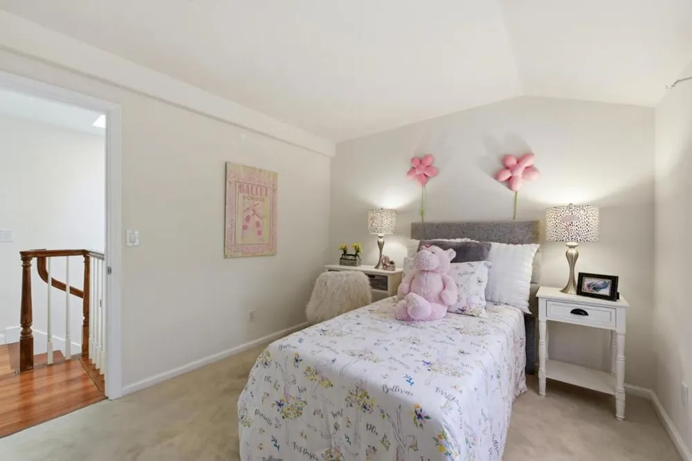 117 Gladys Avenue Mountain View, CA 94043