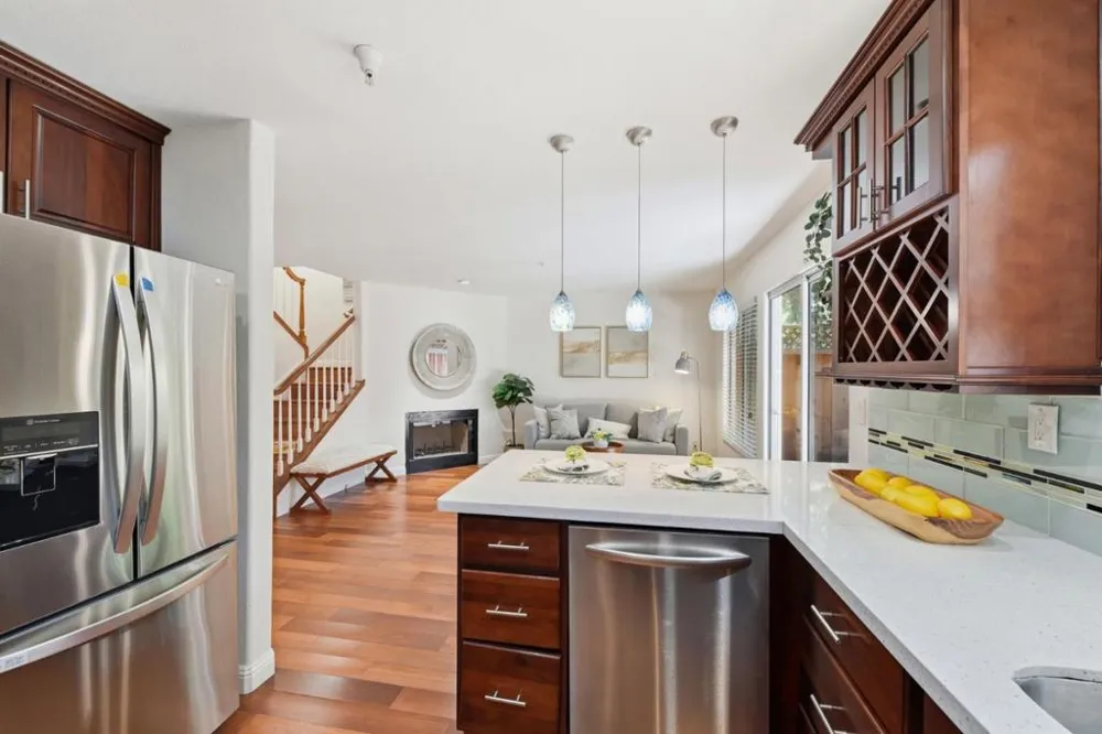 117 Gladys Avenue Mountain View, CA 94043
