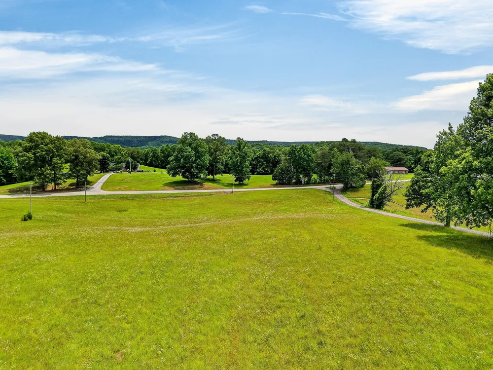 9249 Monterey Hwy Sparta, TN 38583