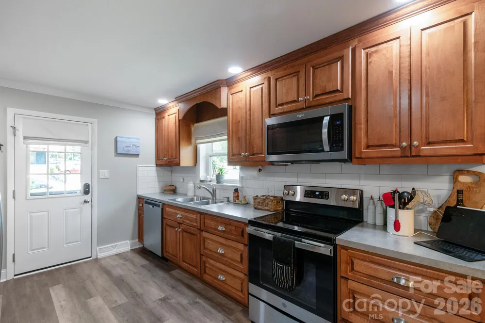 1501 Old Hickory Grove Road Mount Holly, NC 28120