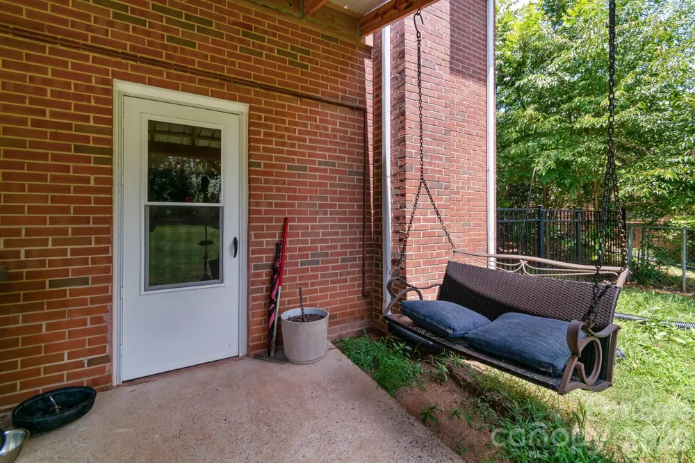 1501 Old Hickory Grove Road Mount Holly, NC 28120
