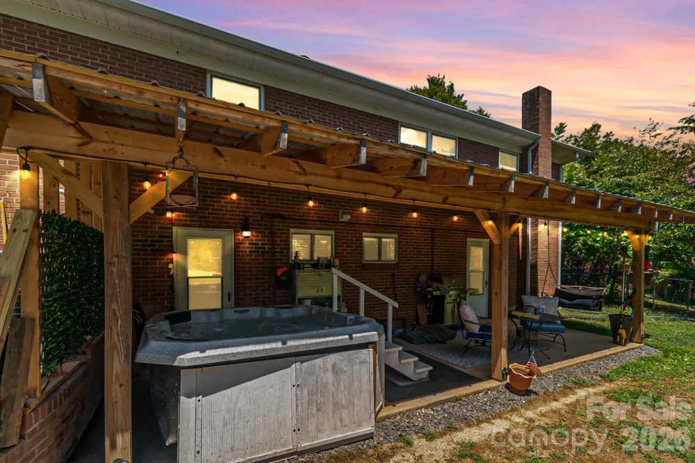 1501 Old Hickory Grove Road Mount Holly, NC 28120