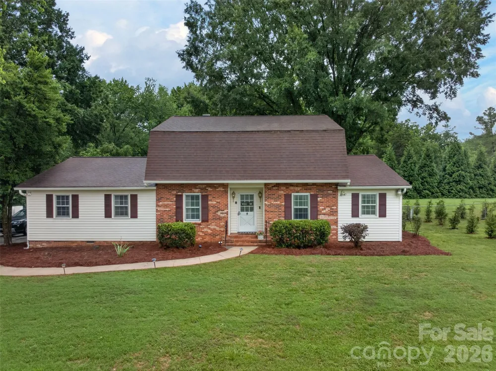 140 Raintree Road Advance, NC 27006