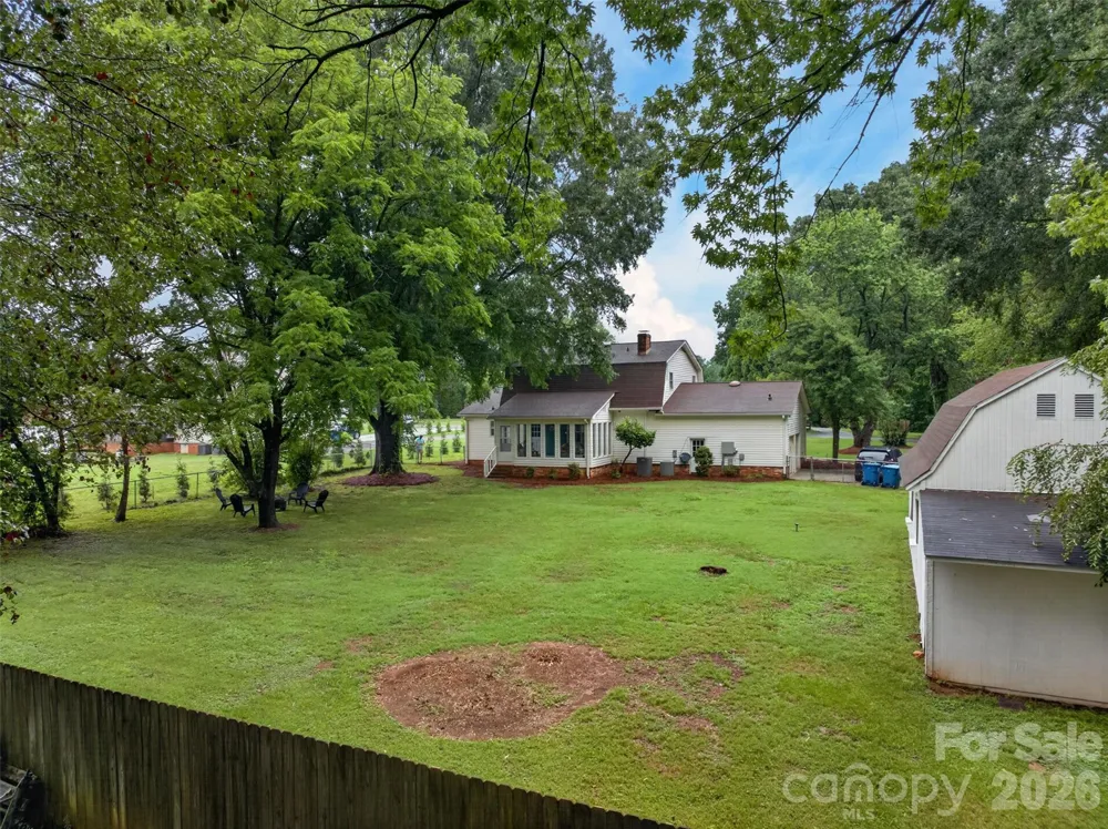140 Raintree Road Advance, NC 27006