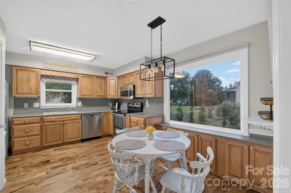 140 Raintree Road Advance, NC 27006