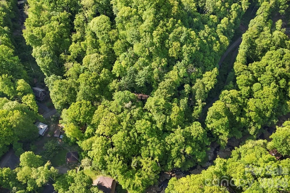 500 Winter Star Road Burnsville, NC 28714