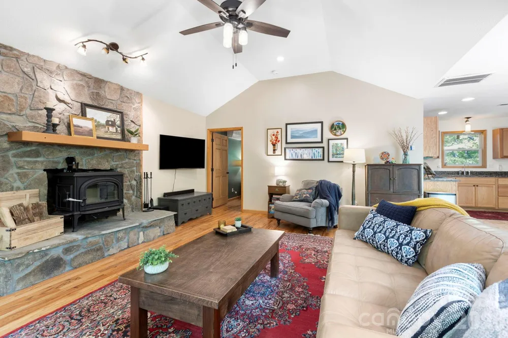 500 Winter Star Road Burnsville, NC 28714