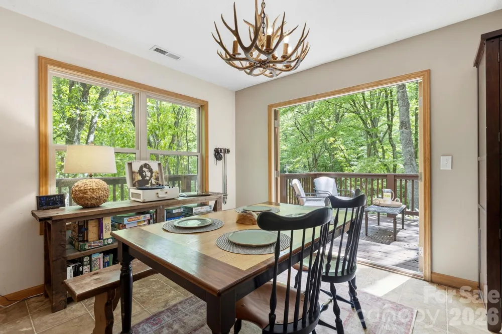 500 Winter Star Road Burnsville, NC 28714