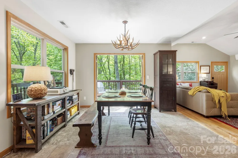 500 Winter Star Road Burnsville, NC 28714