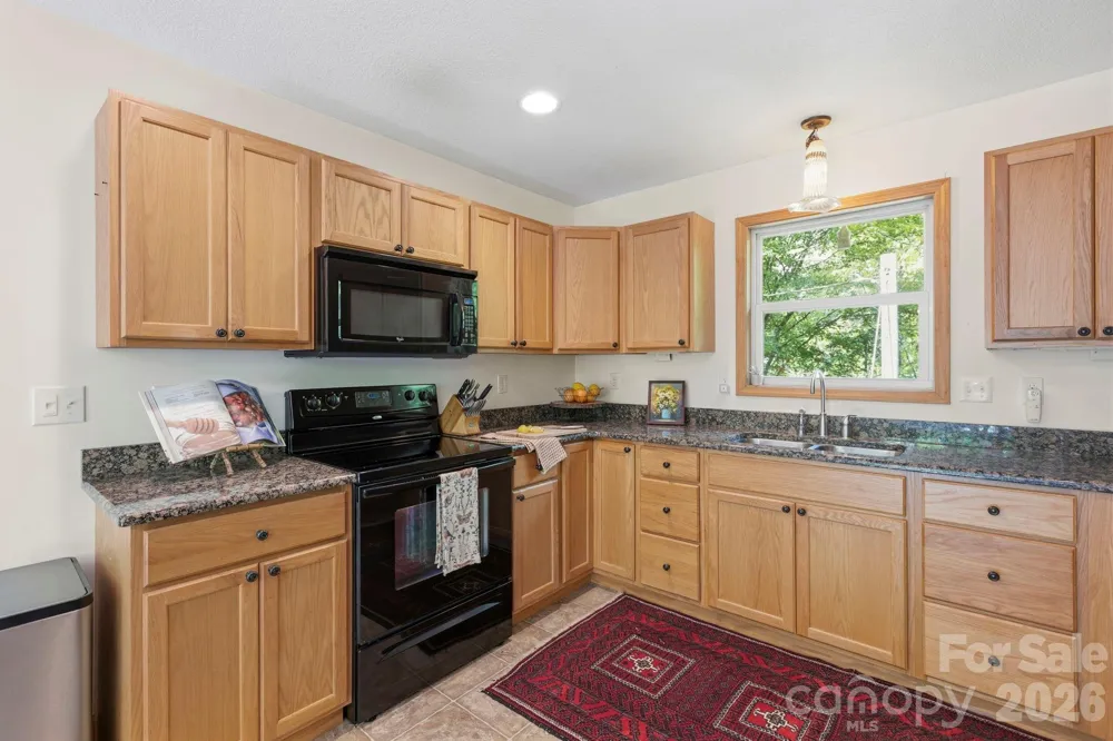 500 Winter Star Road Burnsville, NC 28714