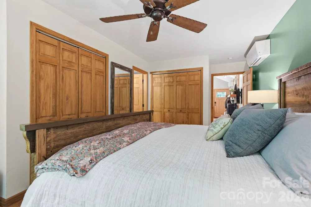 500 Winter Star Road Burnsville, NC 28714