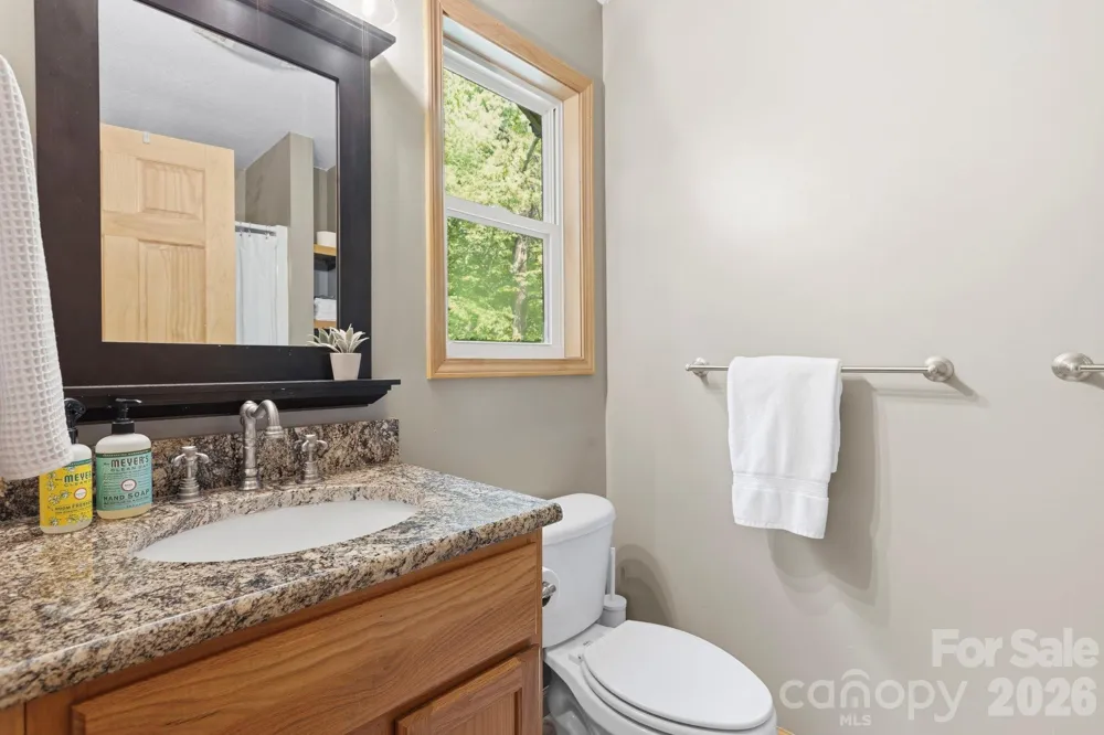 500 Winter Star Road Burnsville, NC 28714