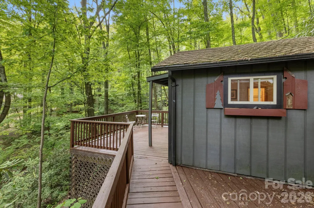 500 Winter Star Road Burnsville, NC 28714