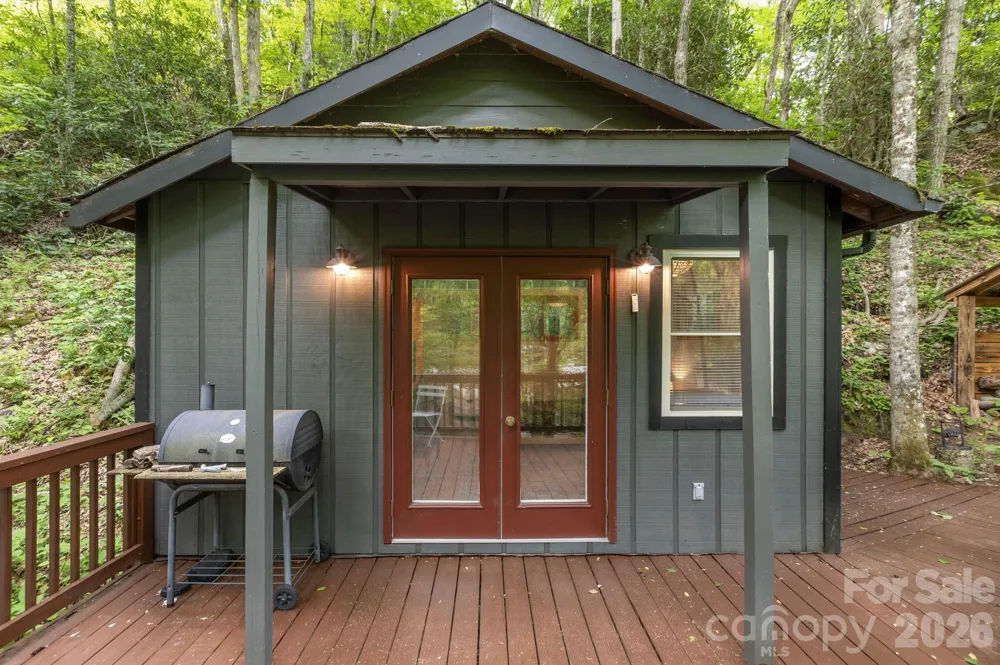 500 Winter Star Road Burnsville, NC 28714