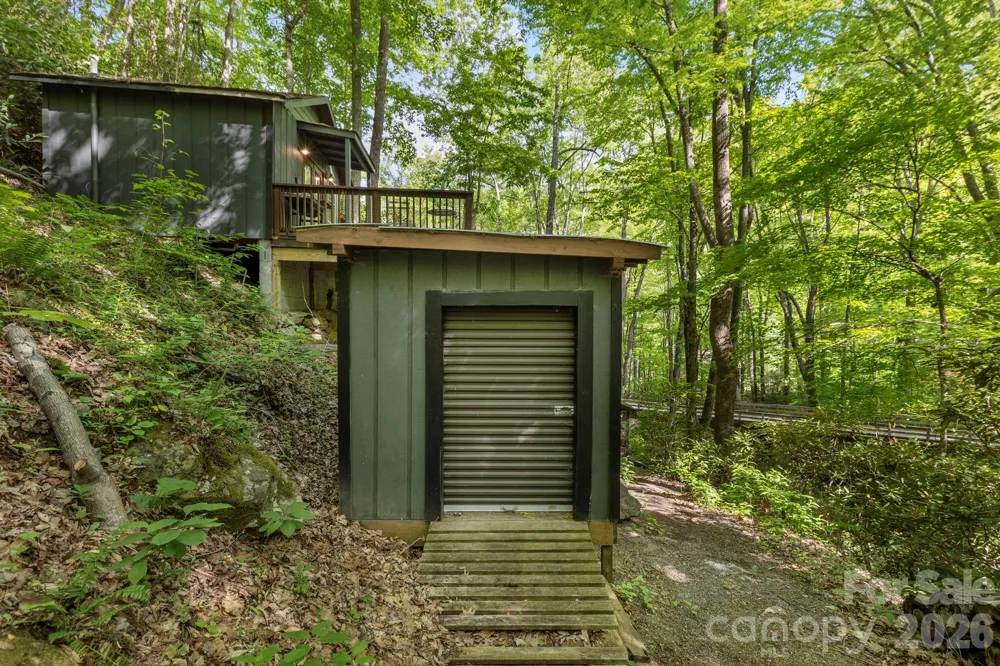 500 Winter Star Road Burnsville, NC 28714