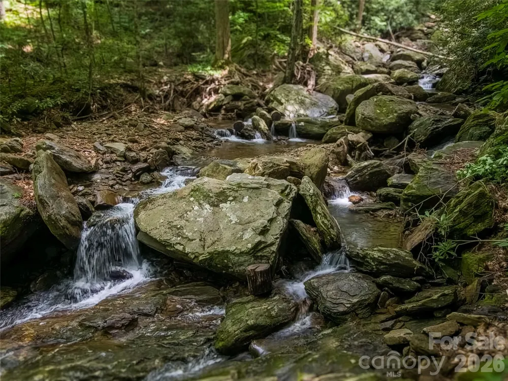 500 Winter Star Road Burnsville, NC 28714