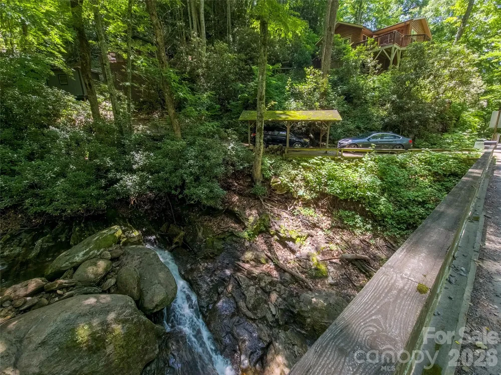 500 Winter Star Road Burnsville, NC 28714
