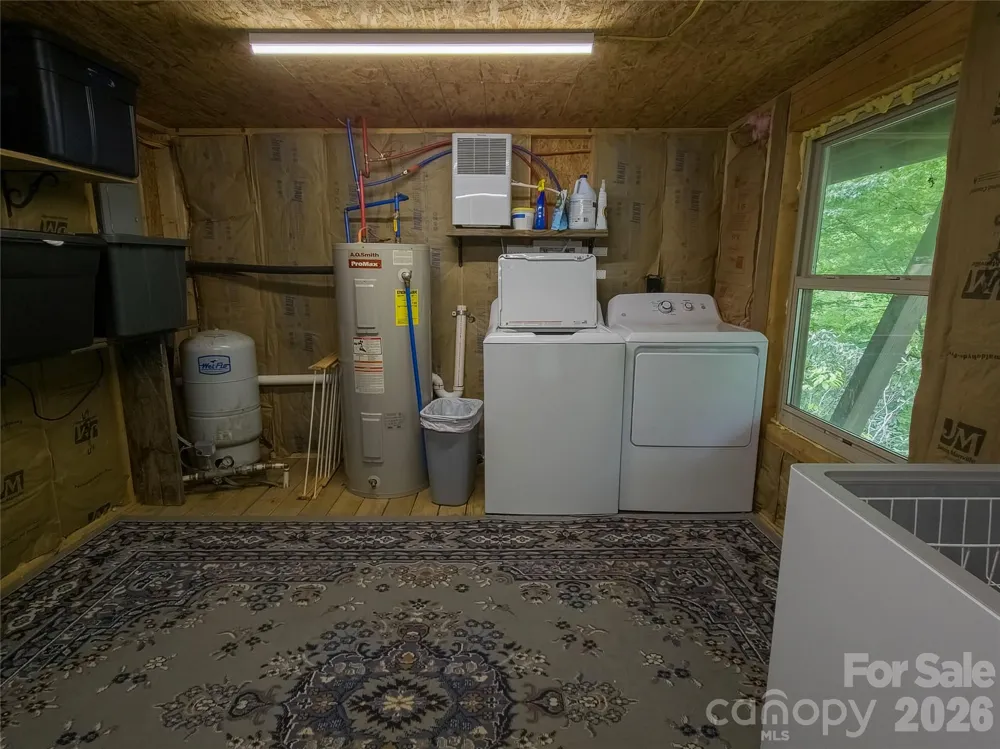 500 Winter Star Road Burnsville, NC 28714