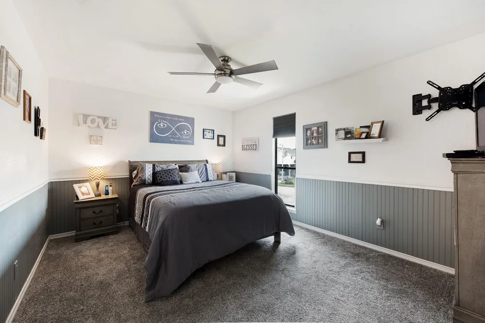 336 Admiral Circle Tiki Island, TX 77554