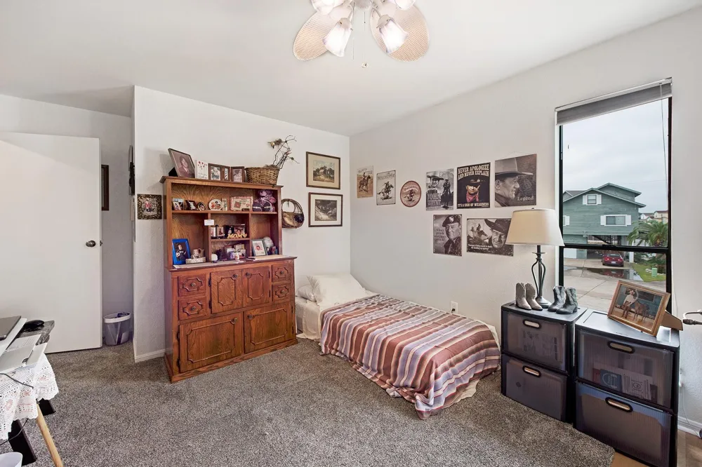 336 Admiral Circle Tiki Island, TX 77554