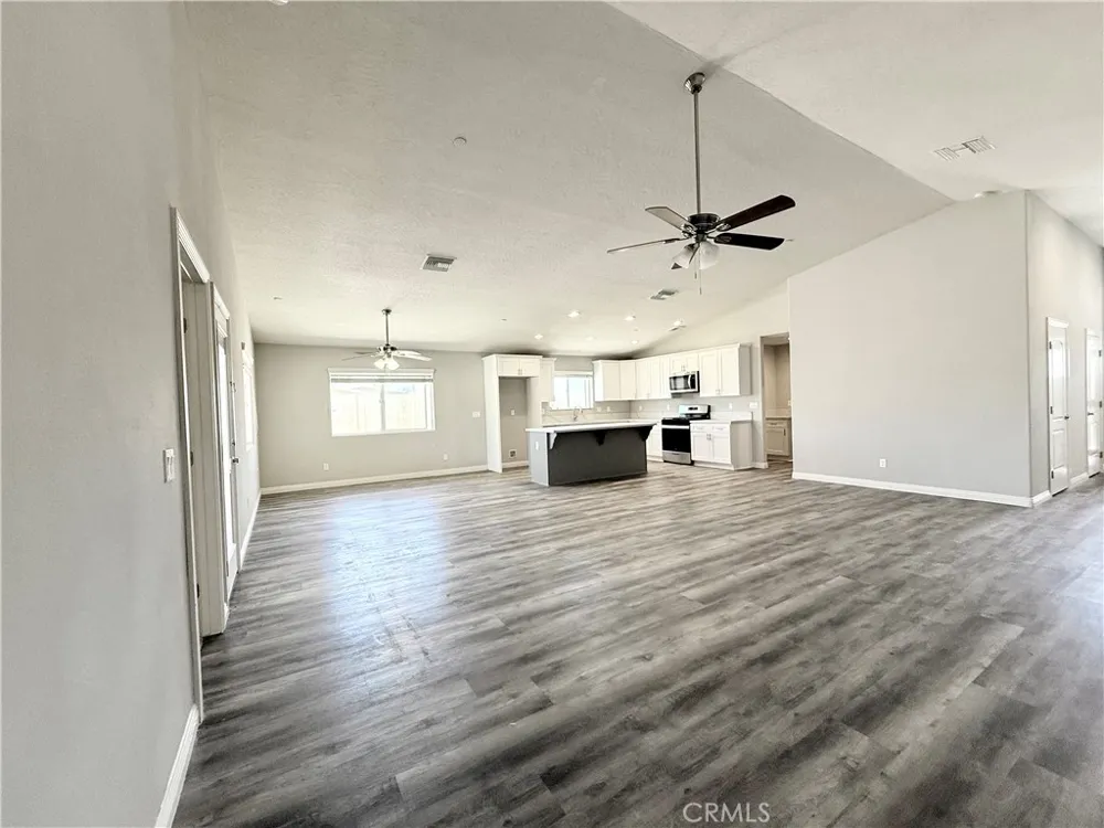 1140 Monterey Barstow, CA 92311