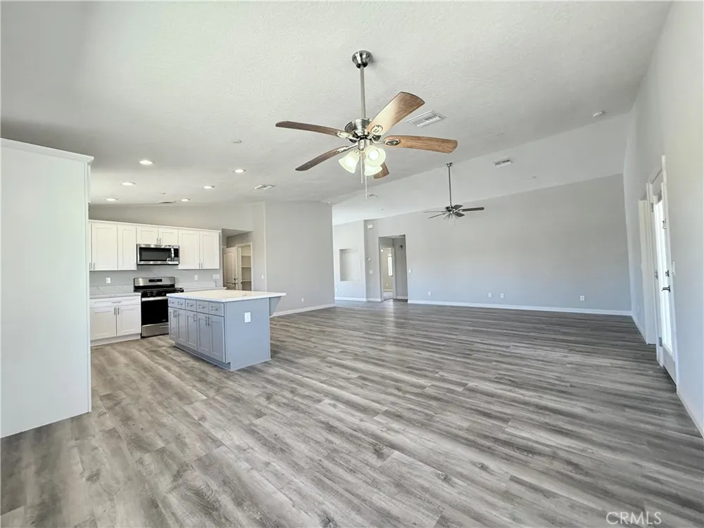 1140 Monterey Barstow, CA 92311