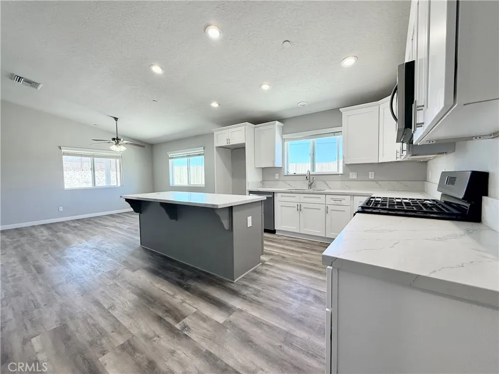 1140 Monterey Barstow, CA 92311