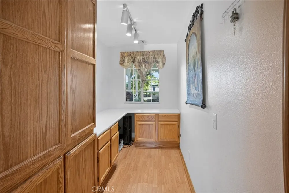 3848 E AVENUE T4 Palmdale, CA 93550